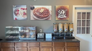 Free daily continental breakfast