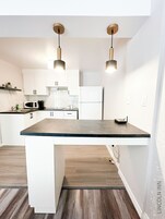 Deluxe Studio Suite | Private kitchen