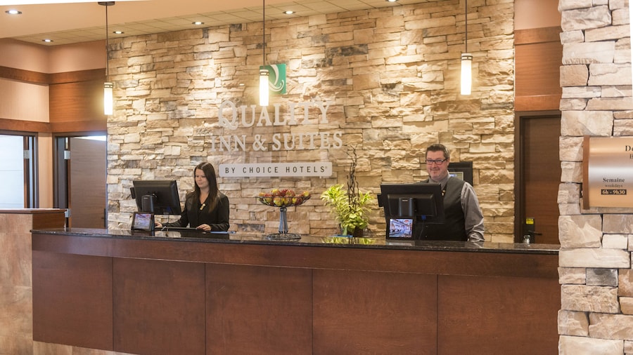 Quality Inn & Suites Levis