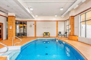 Indoor pool, pool loungers
