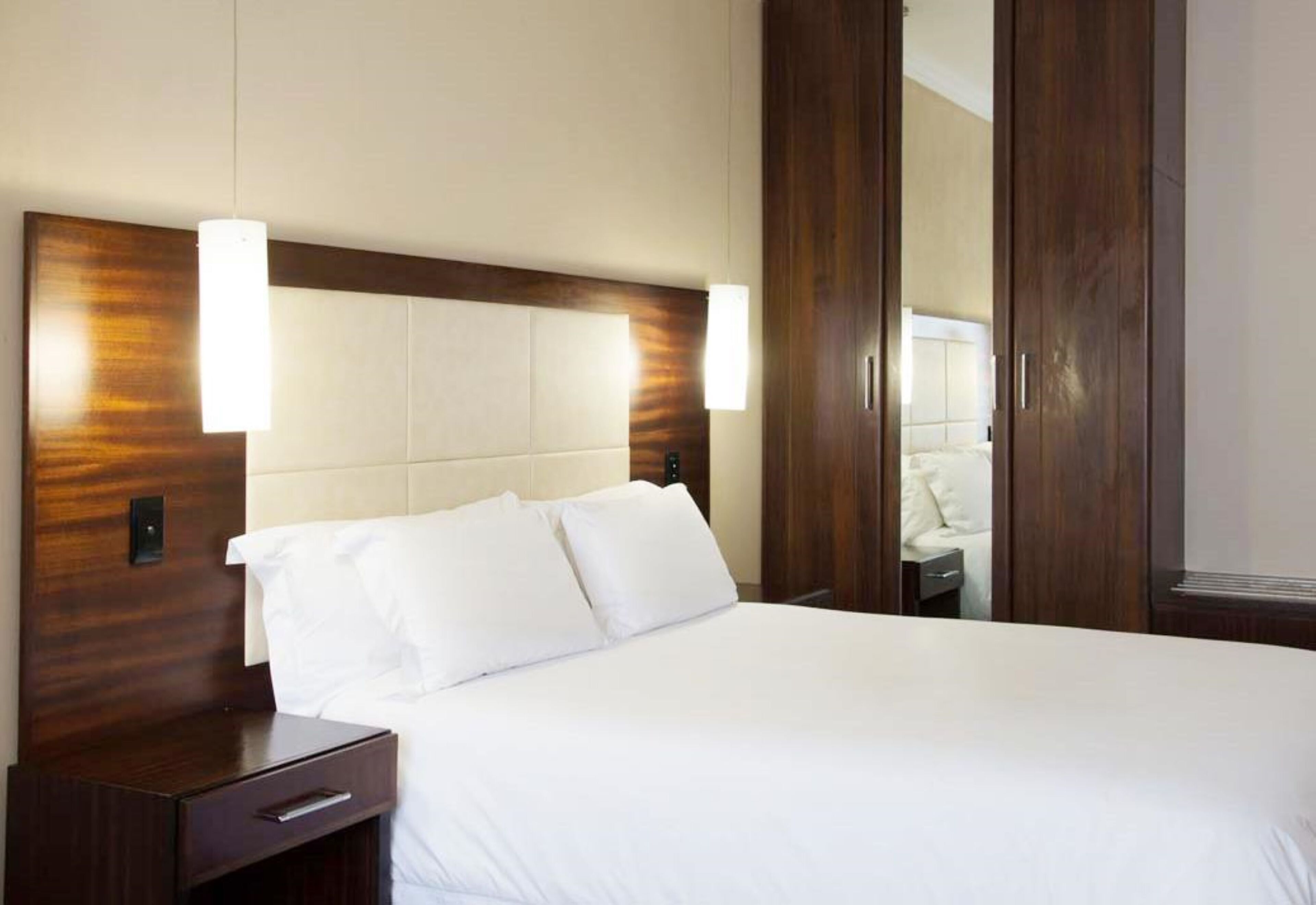 In-room safe, desk, blackout drapes, soundproofing