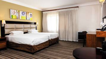 Executive Room, 2 Twin Beds | 1 bedroom, in-room safe, desk, blackout drapes