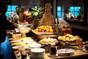 Frokostbuffé hver dag (ZAR 210 per person)