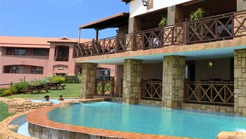 Outdoor pool, sun loungers