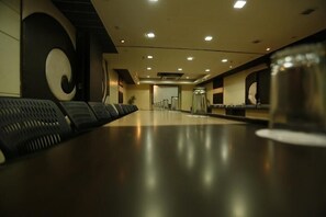 Bar (on property) - Good Times (New Delhi)