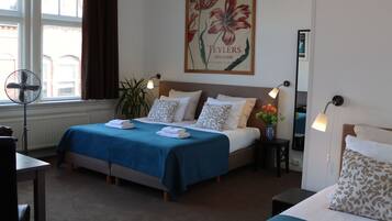 Dobbeltrom – grand | Blendingsgardiner, strykejern/-brett, wi-fi (inkludert) og sengetøy