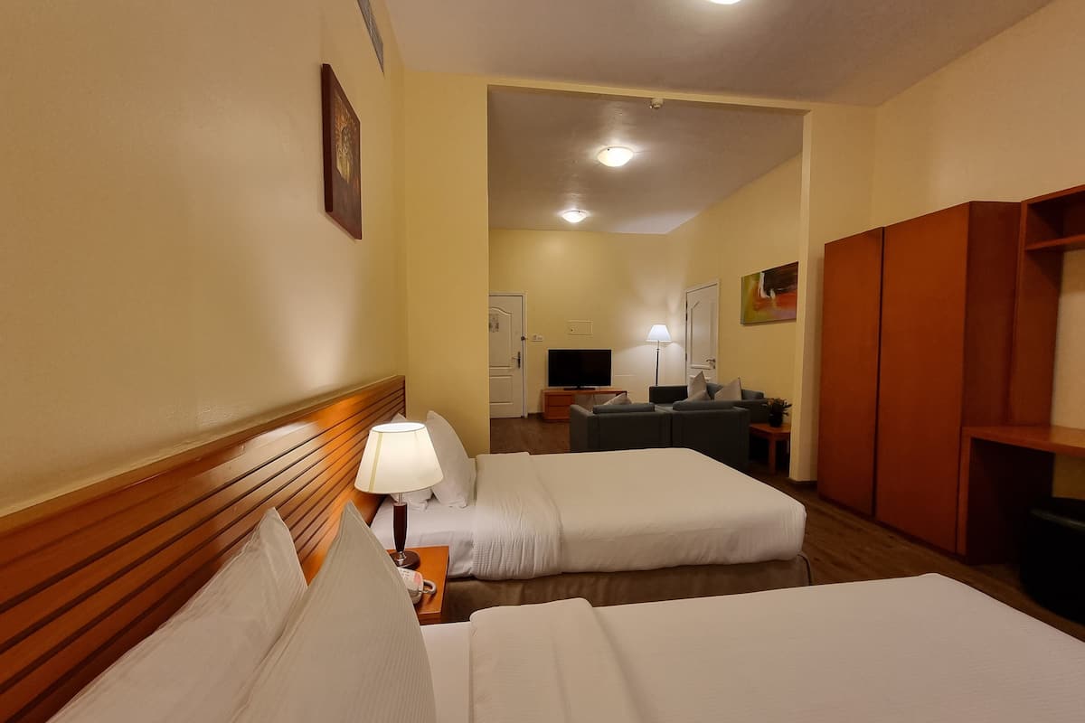 studio, 1 king bed, smoking | premium bedding, down duvets, in-room safe, individually decorated