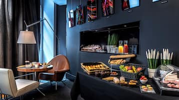 Daily buffet breakfast (EUR 22 per person)