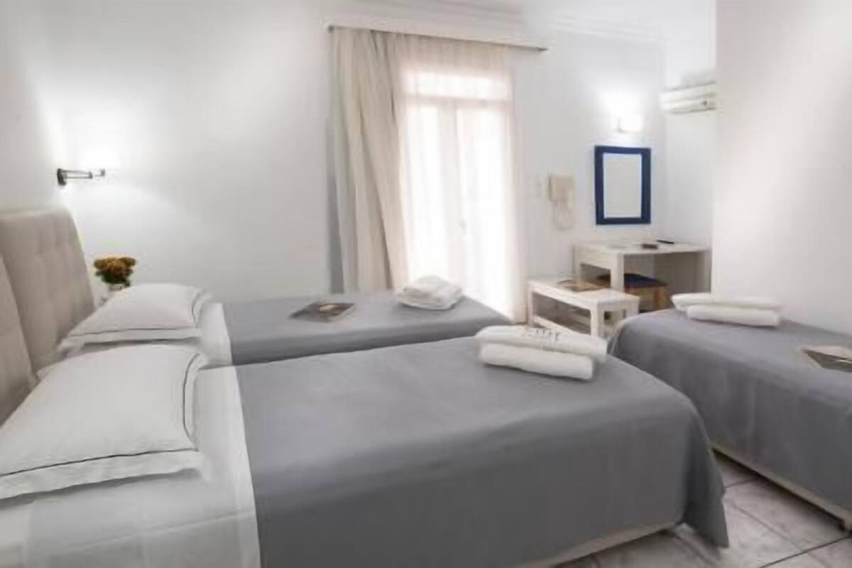 Minibar, in-room safe, desk, blackout drapes