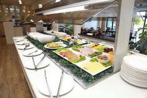 Breakfast, lunch, dinner served; ocean views