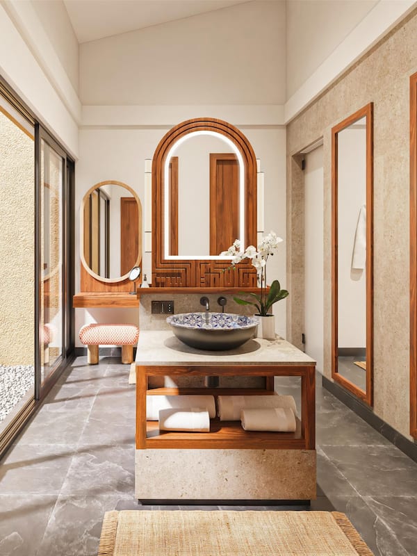 Shower, rainfall showerhead, free toiletries, hair dryer