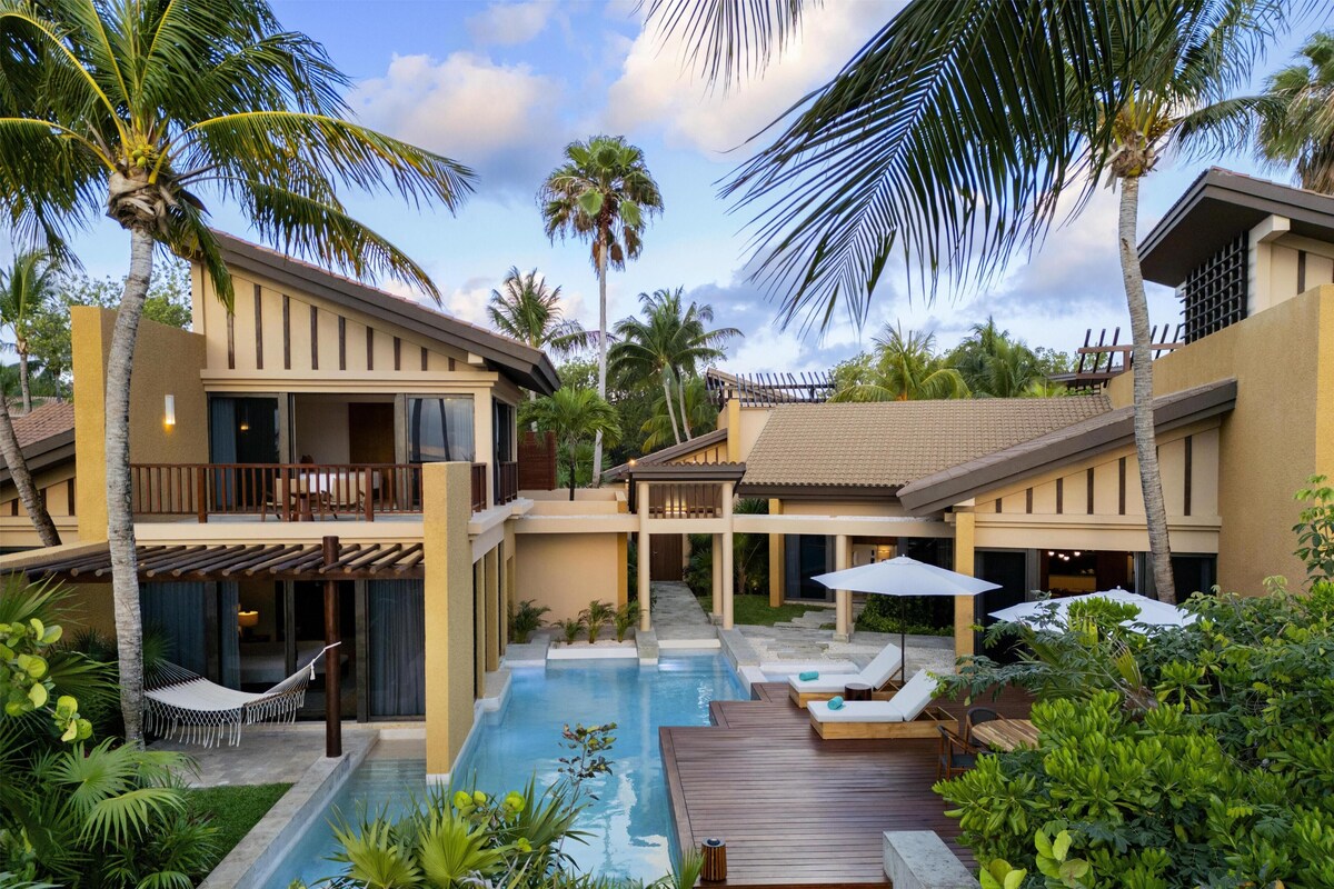 Harmony Three-Bedroom Beachfront Pool | 海灘/海景