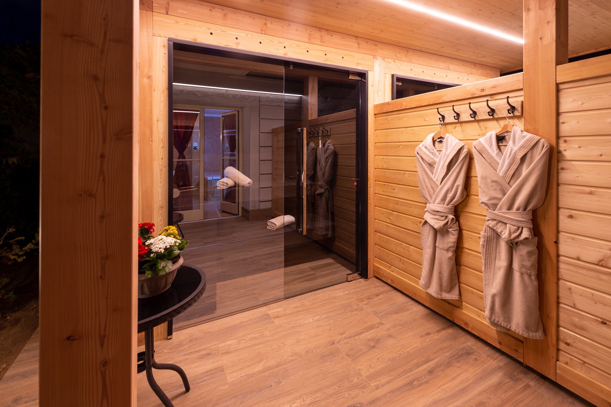 deluxe room (superior) | 1 bedroom, premium bedding, minibar, in-room safe