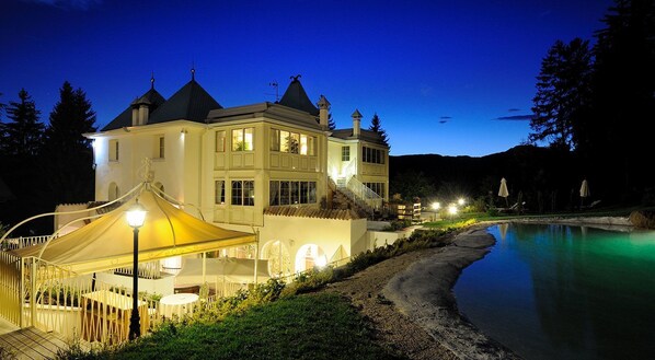 Front of property – evening/night