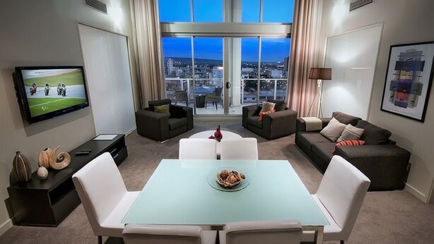 頂樓客房, 2 間臥室 (Two Bedroom Penthouse) | 客廳