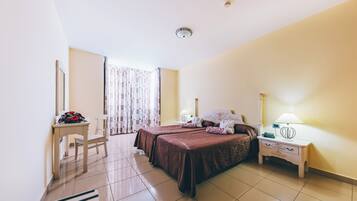 Een kluis op de kamer, verduisterende gordijnen