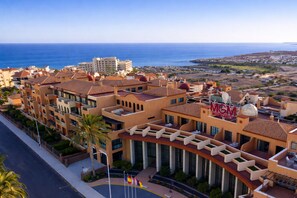 Exterior - Grand Muthu Golf Plaza Hotel (San Miguel de Abona)