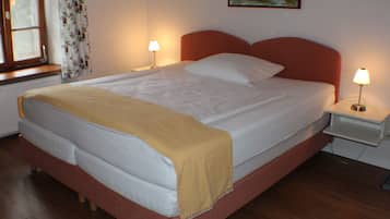 Seprai antialergi, minibar, dan brankas