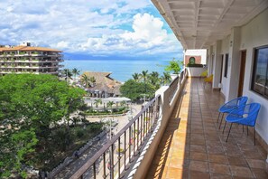 Hallway - Hotel Eloisa - Near Playa de los Muertos (Puerto Vallarta)