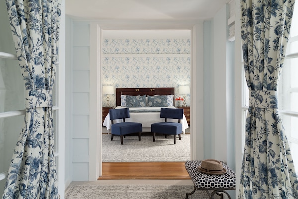 Signature Room, King plus Twin Bed, Private Bathroom, Porch, Accessible, RM-10 | Premium bedding, individually decorated, individually furnished