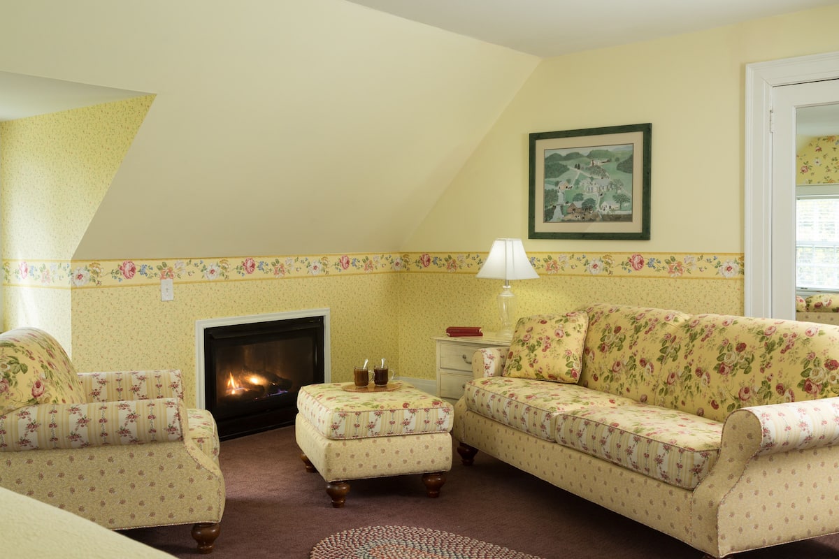 Signature-Zimmer, 1 Schlafzimmer, eigenes Bad | Wohnbereich