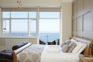 Executive Room, Sea View, Sea Facing | Egyptian cotton sheets, premium bedding, individually decorated, desk - Luccombe Hall Hotel (Shanklin)