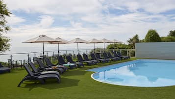 Indoor pool, outdoor pool, pool loungers