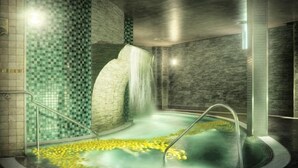 Bañera de hidromasaje interior