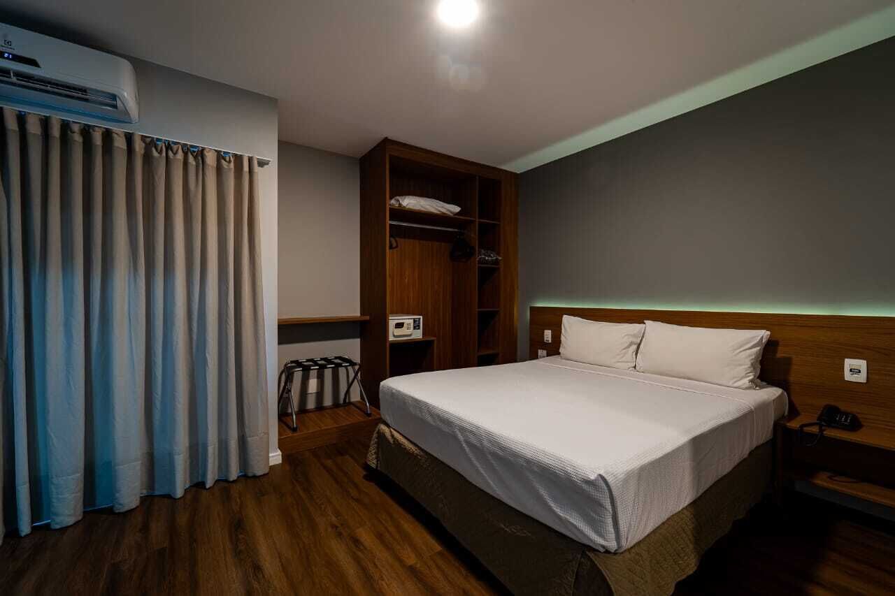 Premium bedding, memory-foam beds, minibar, in-room safe