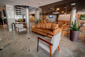 Reception - Nobile Suites Diamond (Vitoria)