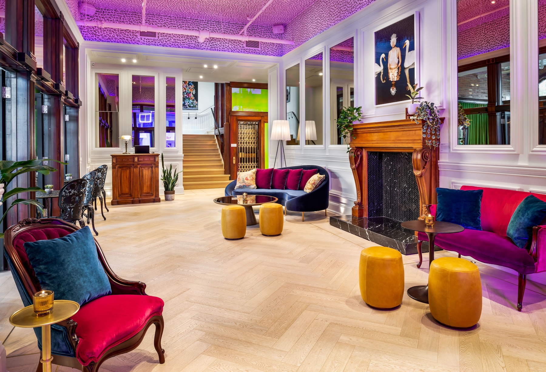 Sala de estar en el lobby
