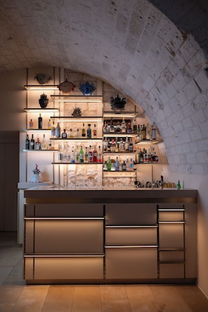 Bar (on property) - La Sommità Relais & Chateaux (Ostuni)