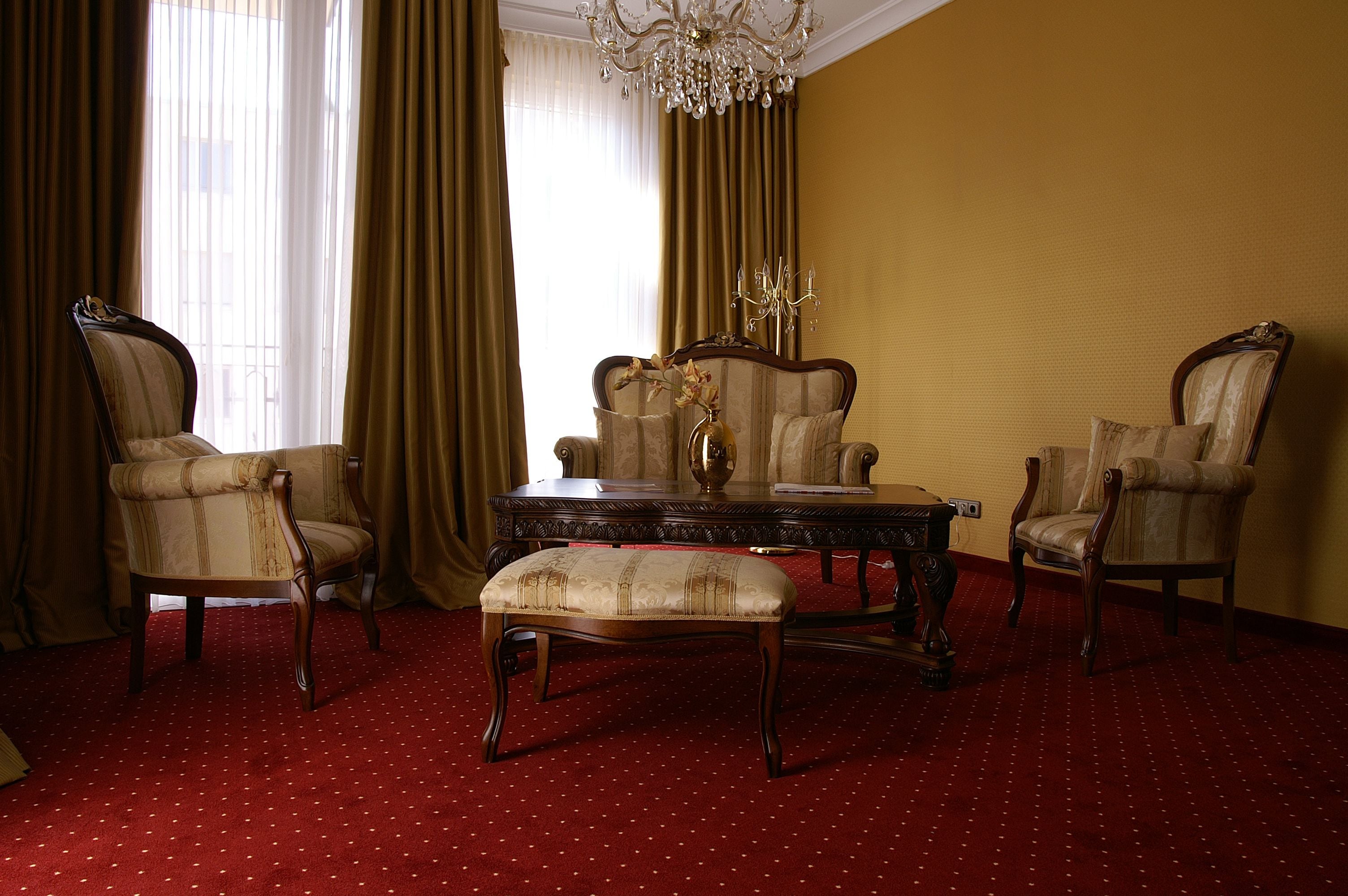 Romance Suite | Míníbar, öryggishólf í herbergi, skrifborð, myrkratjöld/-gardínur