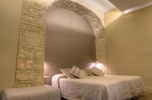 Coffres-forts dans les chambres, chambres insonorisées, Wi-Fi gratuit