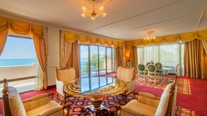 Presidential Suite DOLCE VITA - Georgia Palace Hotel & SPA (Kobuleti)