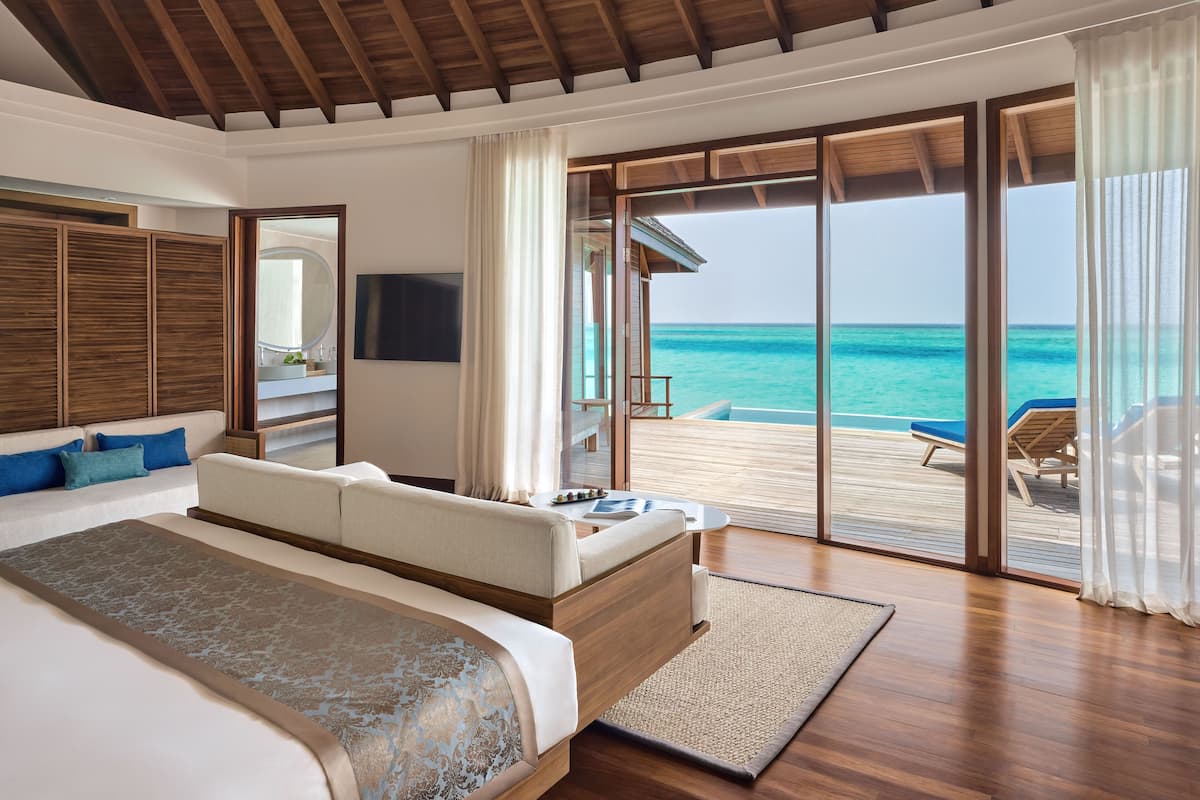 1 bedroom, Frette Italian sheets, premium bedding, minibar