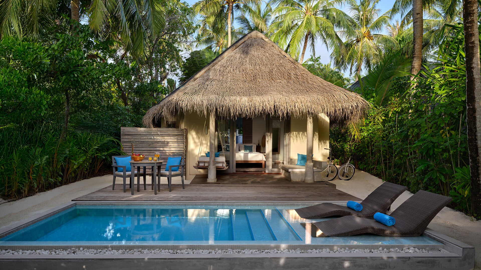 Frette Italian sheets, premium bedding, minibar, in-room safe