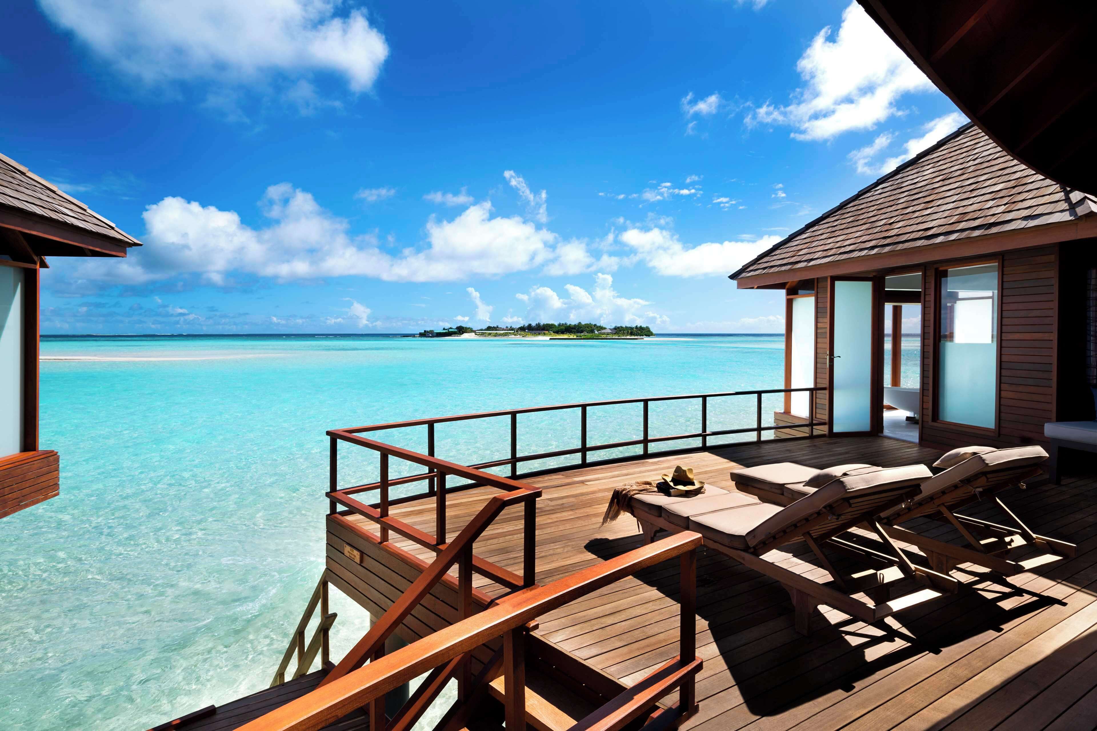 Frette Italian sheets, premium bedding, minibar, in-room safe