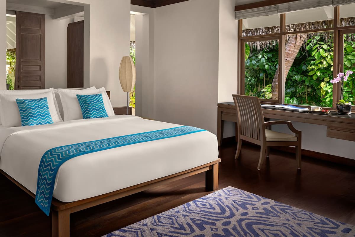 1 bedroom, Frette Italian sheets, premium bedding, minibar