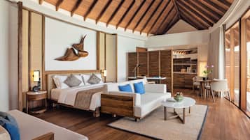 Frette Italian sheets, premium bedding, minibar, in-room safe