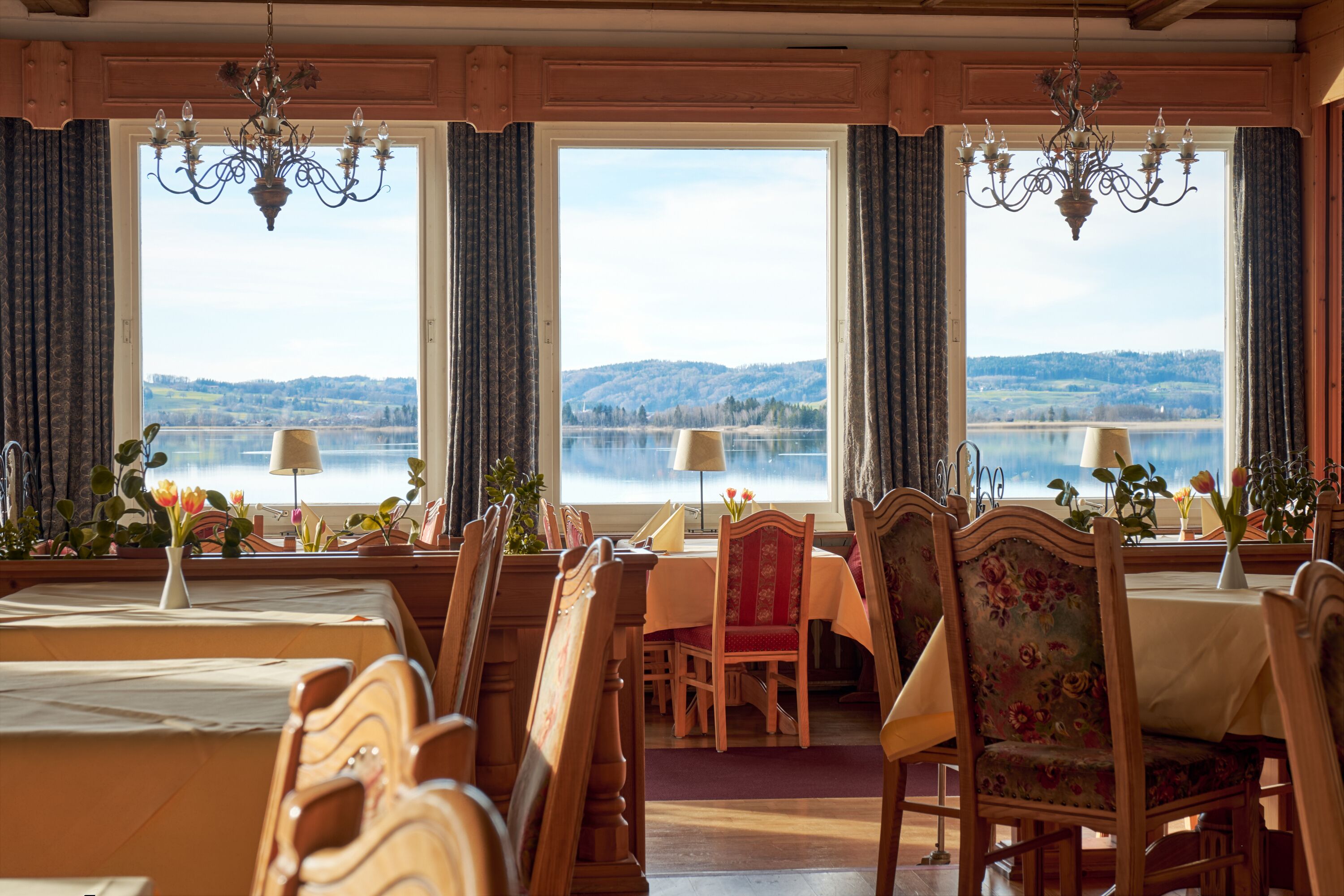 breakfast, lunch, dinner served; german cuisine, sea views