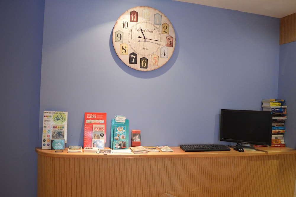 Somnio Hostels by null