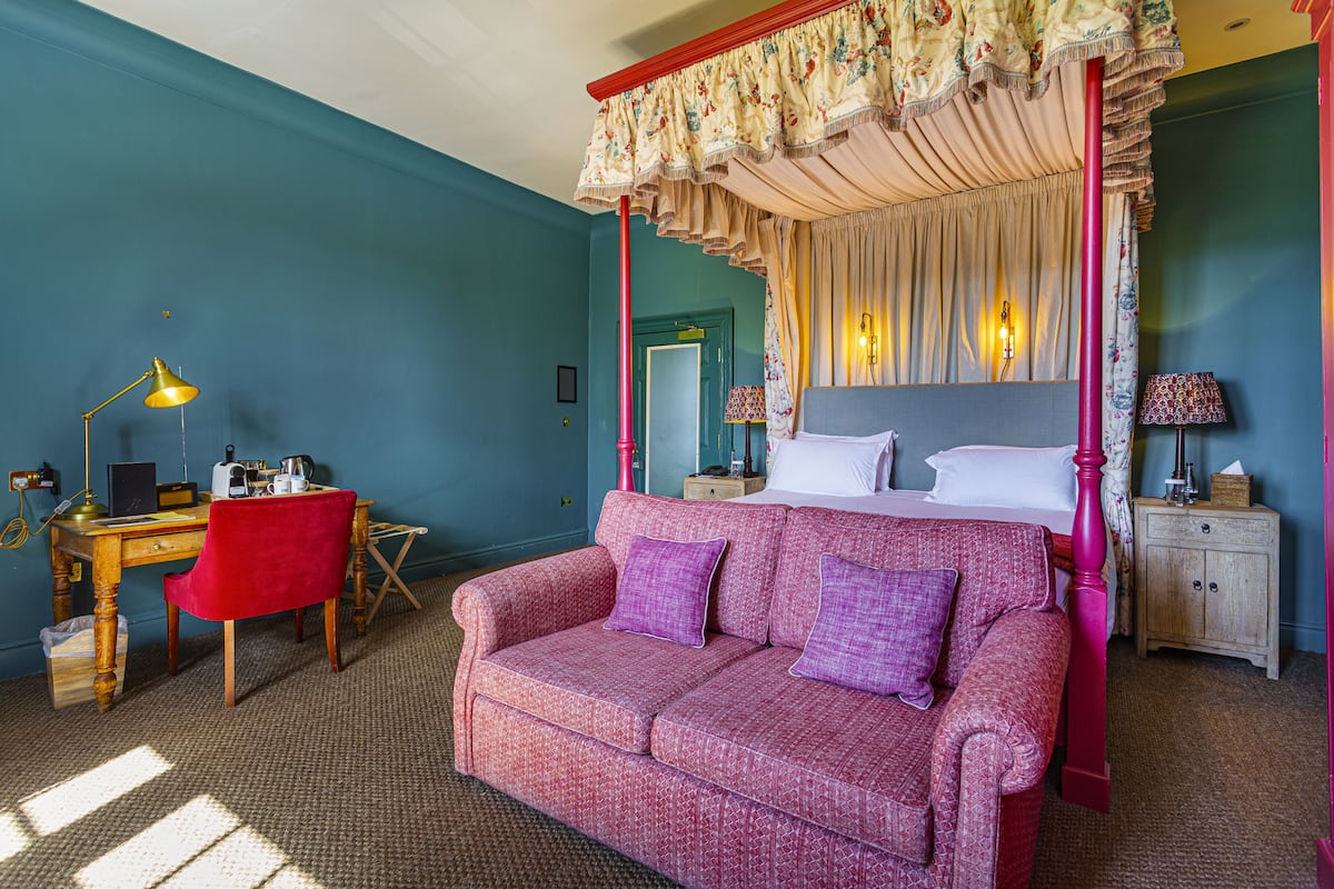 deluxe double room (four poster) | 1 bedroom, egyptian cotton sheets, premium bedding