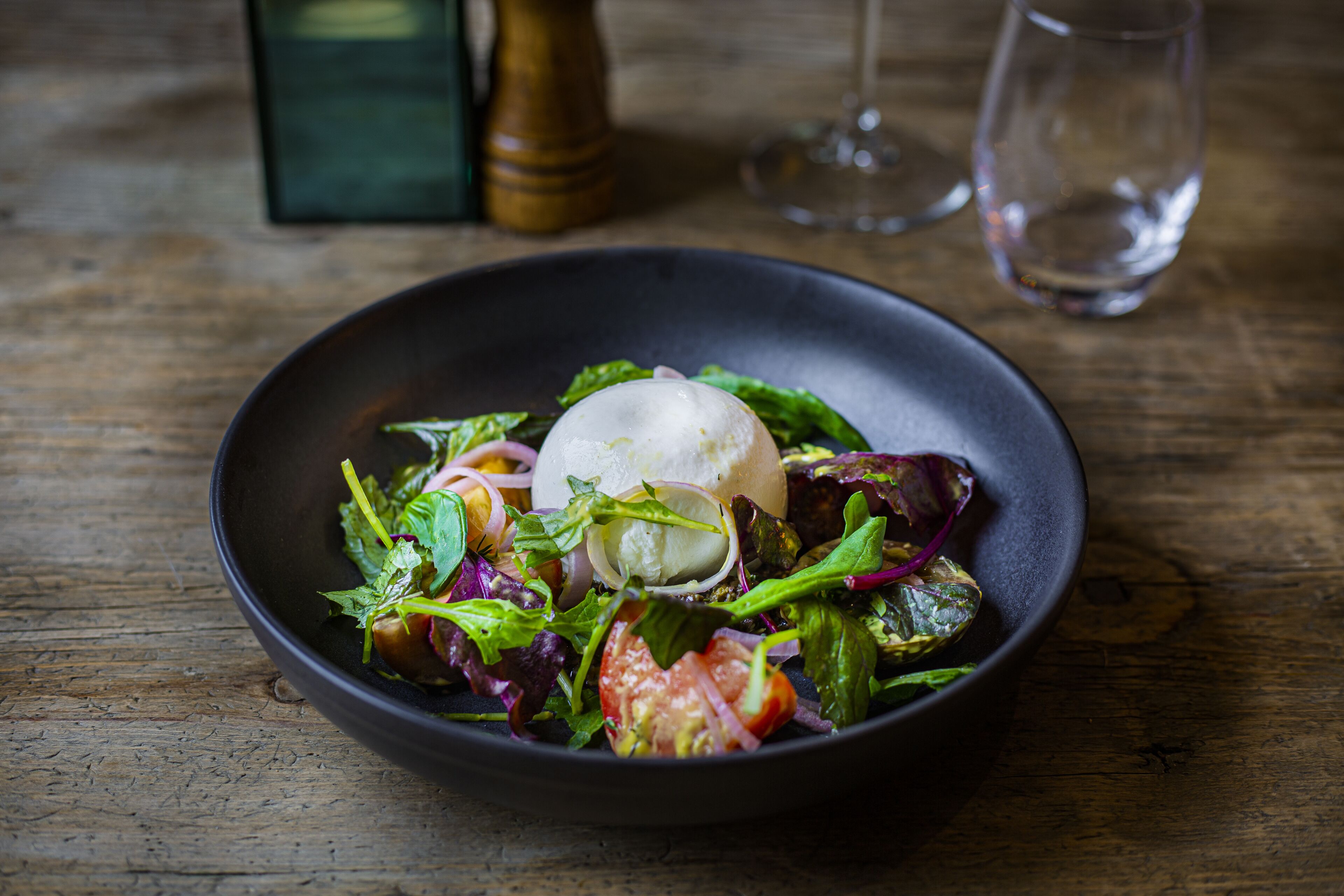 daily cooked-to-order breakfast (gbp 16.50 per person)