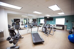A gym with treadmills, elliptical machines, and exercise balls. - Holiday Inn Express & Suites Knoxville-Farragut by IHG (Knoxville)