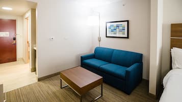 Luxe beddengoed, donsdekens, pillowtop-bedden, een kluis op de kamer
