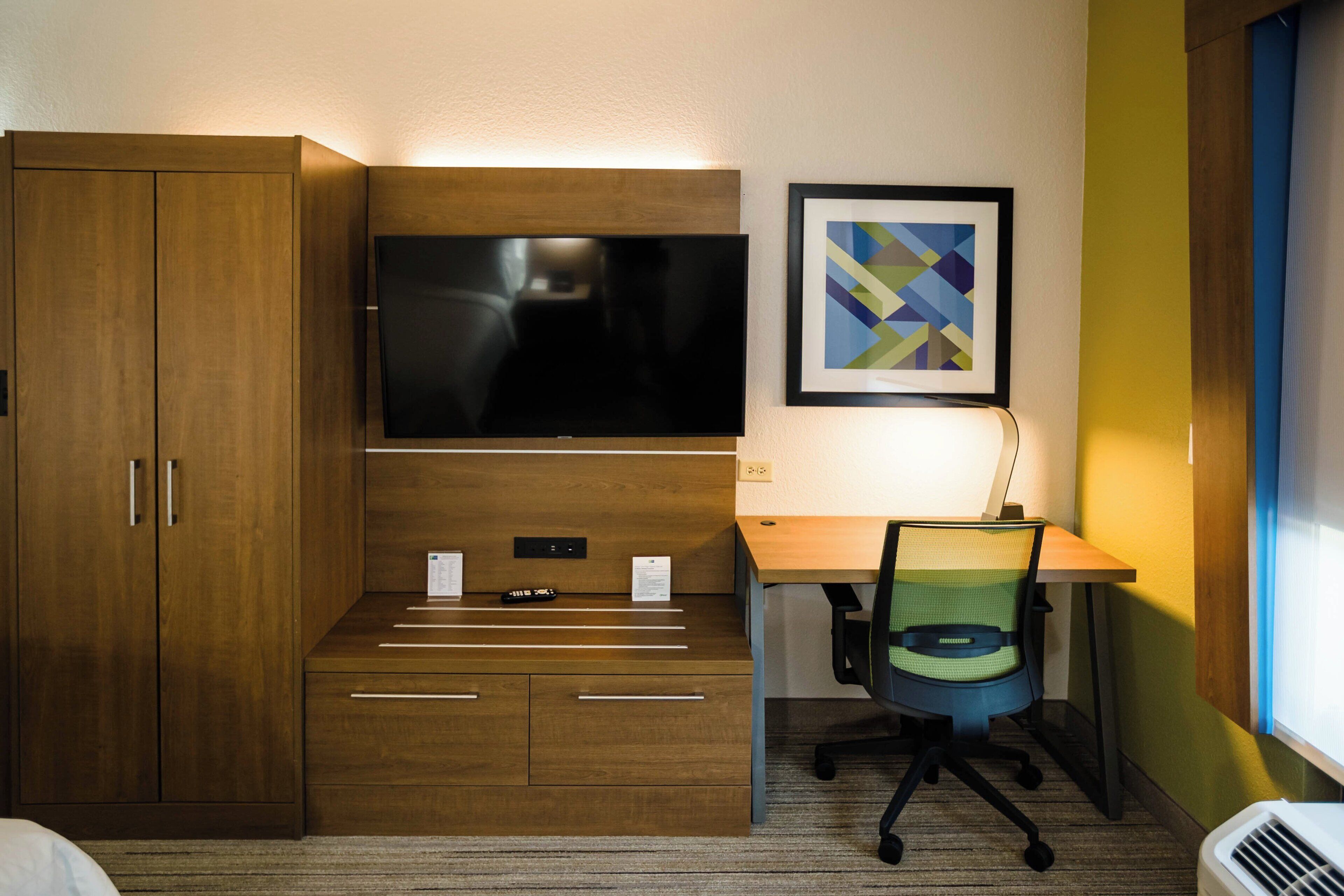 Photo - Holiday Inn Express & Suites Knoxville-Farragut by IHG