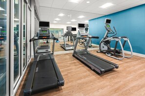 Fitness facility - Holiday Inn Express & Suites Willows by IHG (Willows)