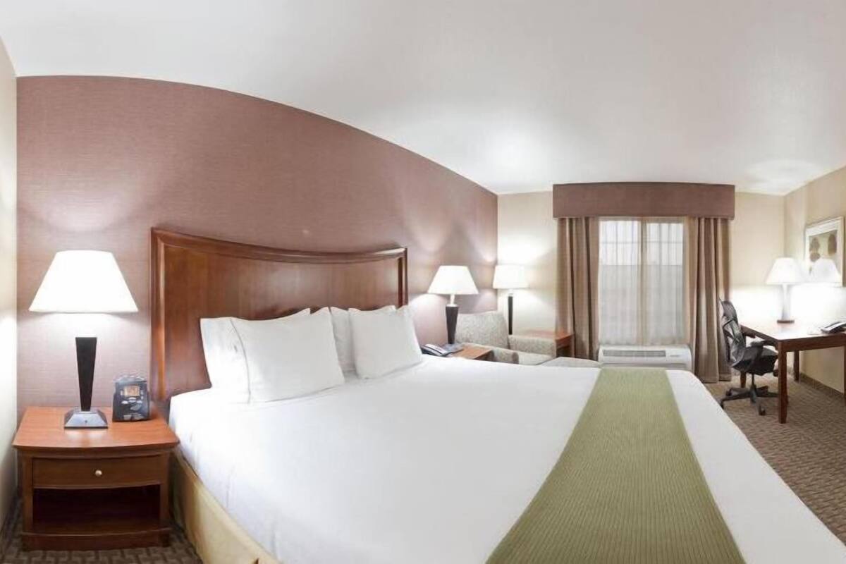 premium bedding, in-room safe, soundproofing, iron/ironing board