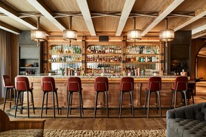 Bar (on property) - Madeline Hotel & Residences, Auberge Collection (Telluride)